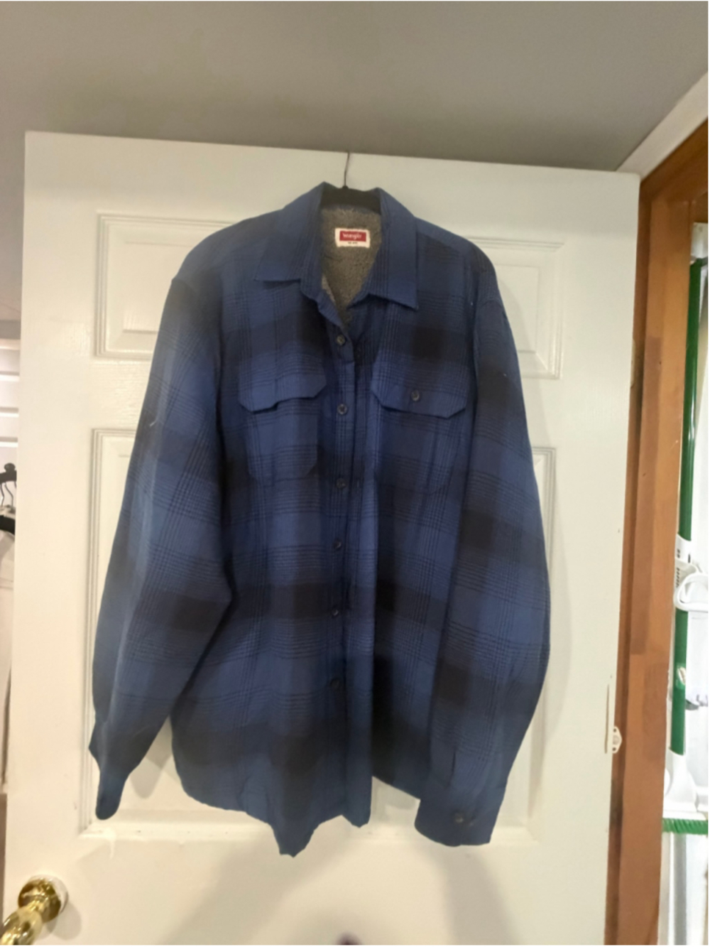 Men's Wrangler Sherpa-Lined Plaid Shirt Jacket Blue Black Size L